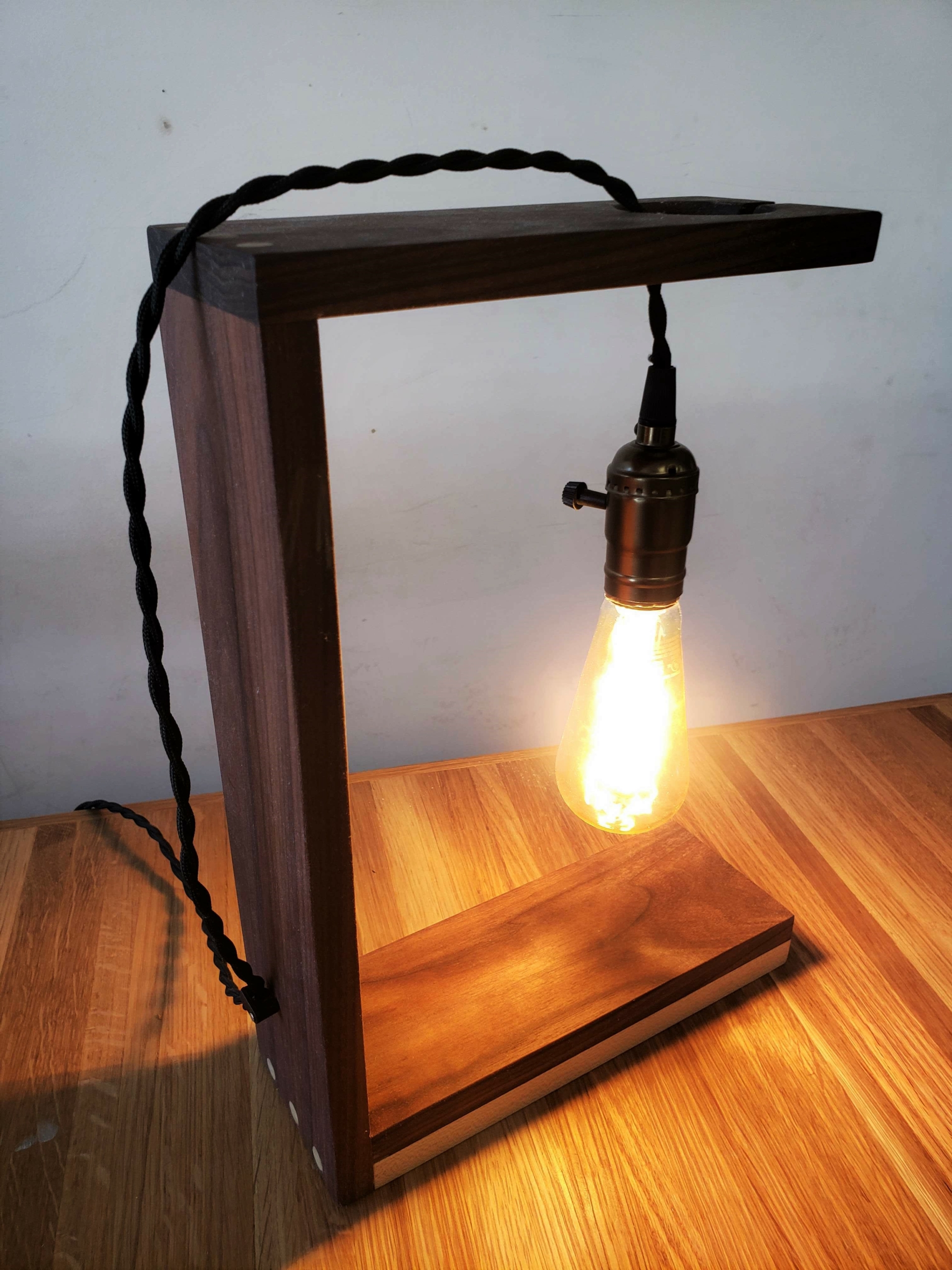 Lampe de wood : utilité et fonctionnement